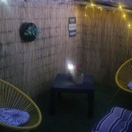 Chambre D'Hote La Petite Maison Du Puits Боллен Экстерьер фото